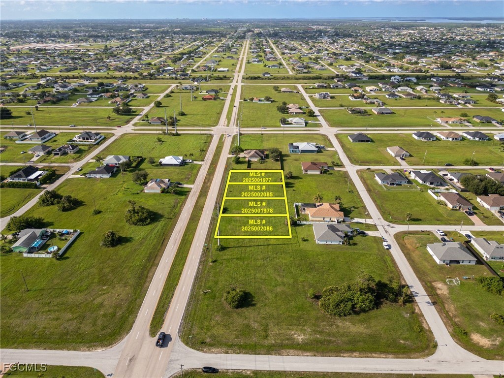 824 El Dorado Boulevard N Cape Coral FL 33993 2025001978 image20