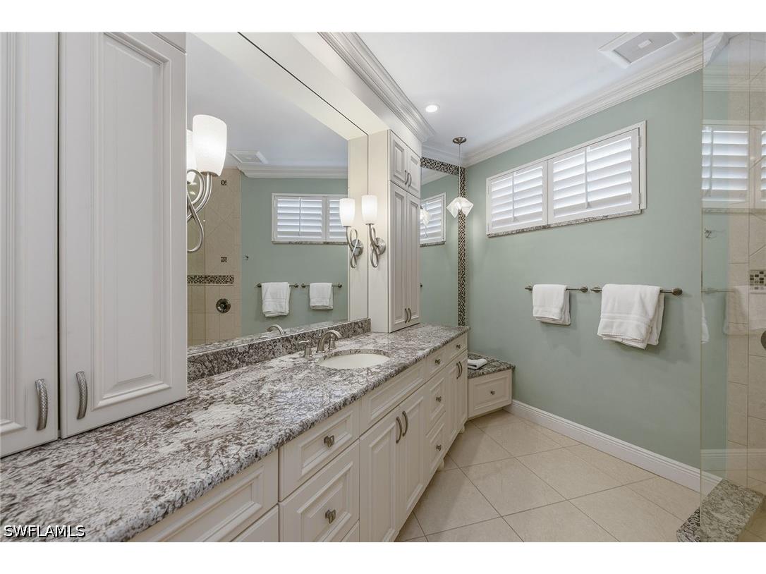 824 Hideaway Circle E #324 Marco Island FL 34145 226022565 image16