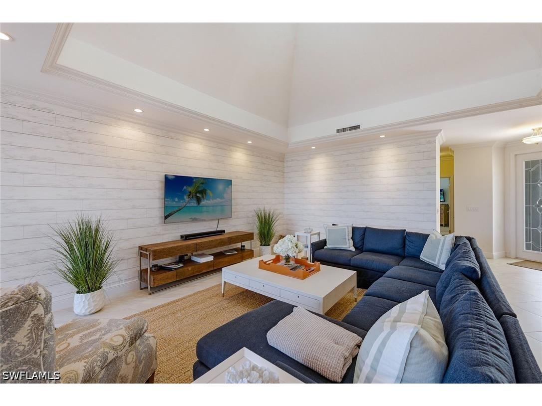 824 Hideaway Circle E #324 Marco Island FL 34145 226022565 image5