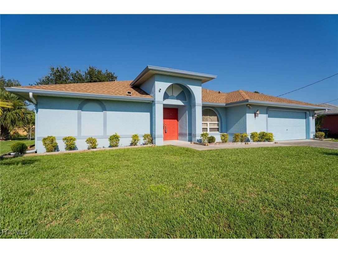 824 SE 3rd Place Cape Coral FL 33990 2025006610 image1