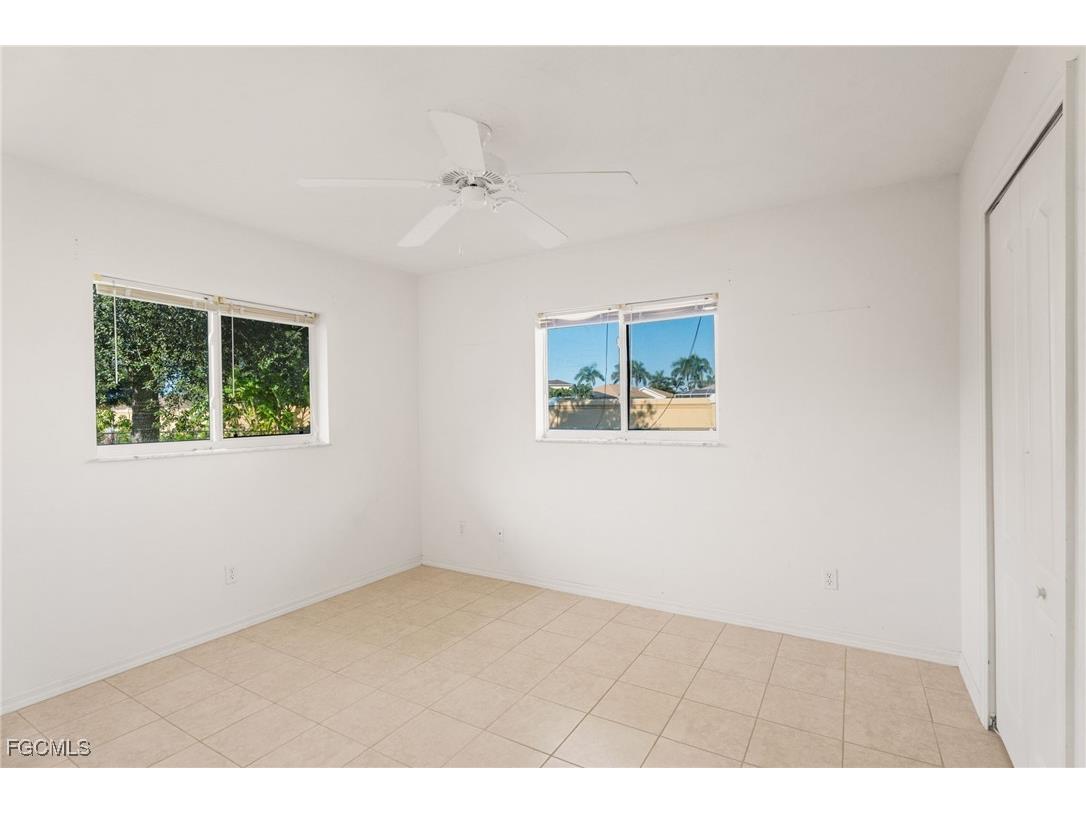 824 SE 3rd Place Cape Coral FL 33990 2025006610 image22