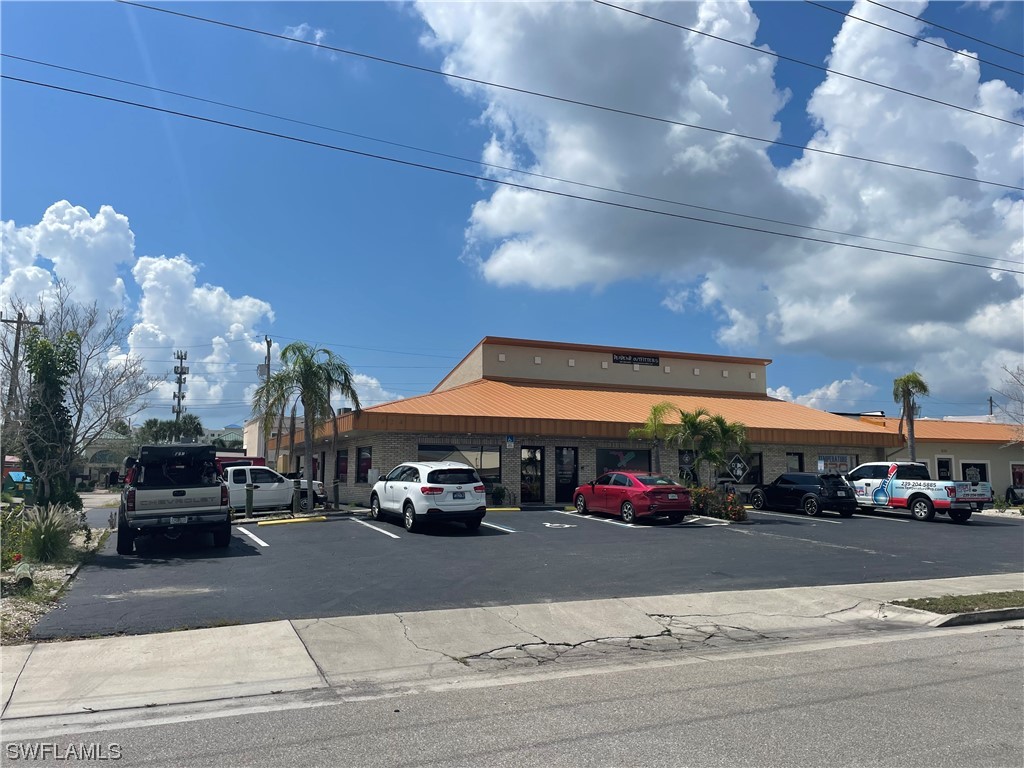 824 SE 47th Street Cape Coral FL 33904 223066099 image1