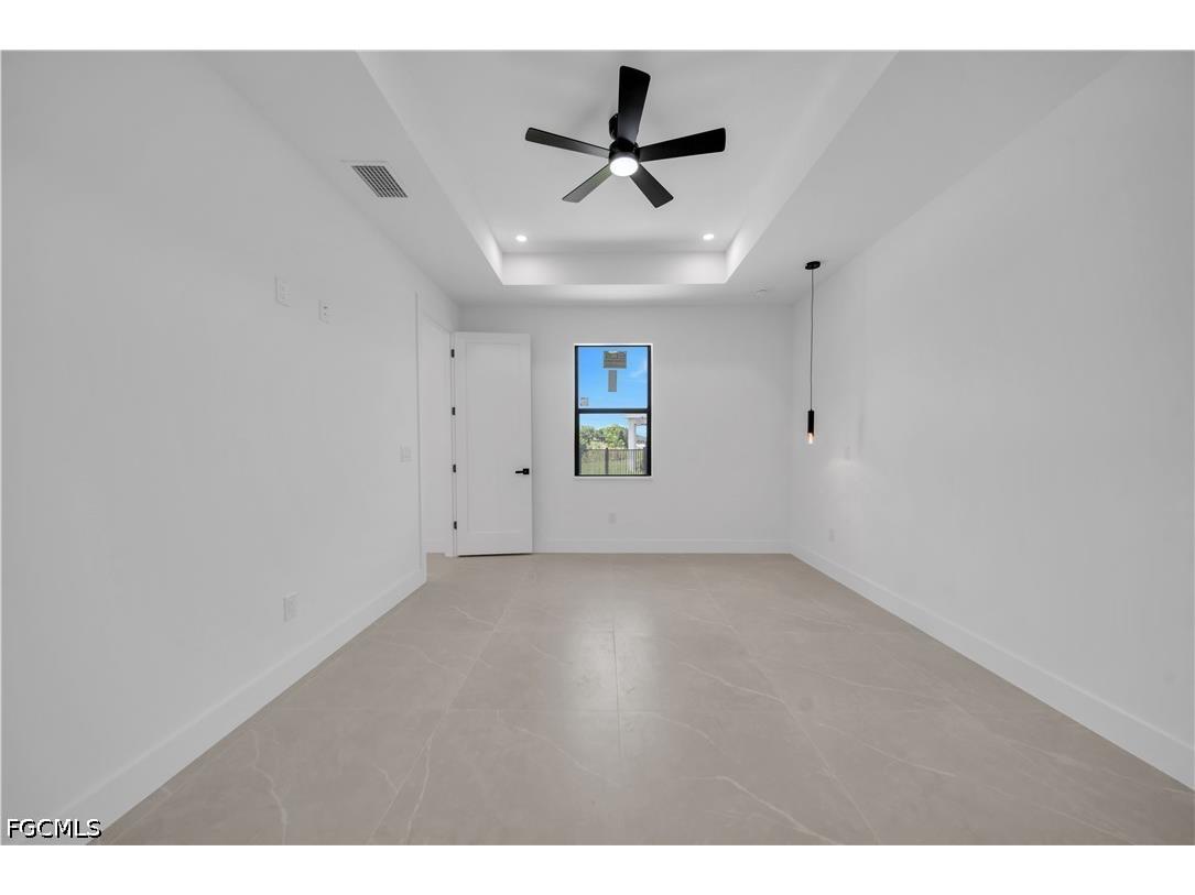 824 SW 15th Street Cape Coral FL 33991 2026029575 image16
