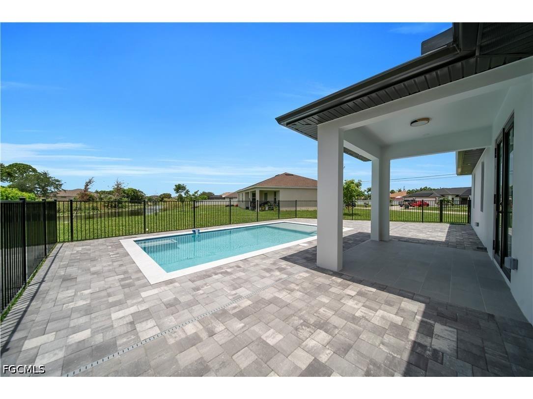 824 SW 15th Street Cape Coral FL 33991 2026029575 image24