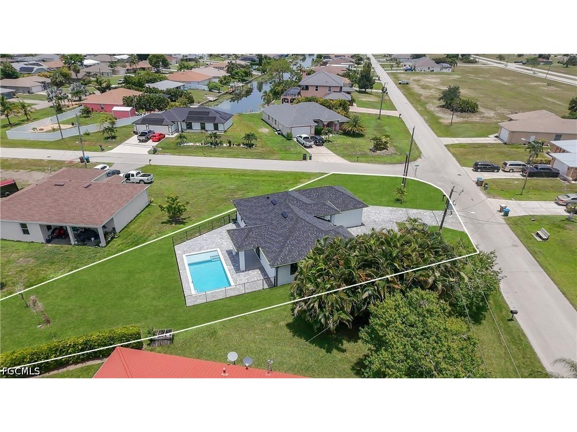 824 SW 15th Street Cape Coral FL 33991 2026029575 image28