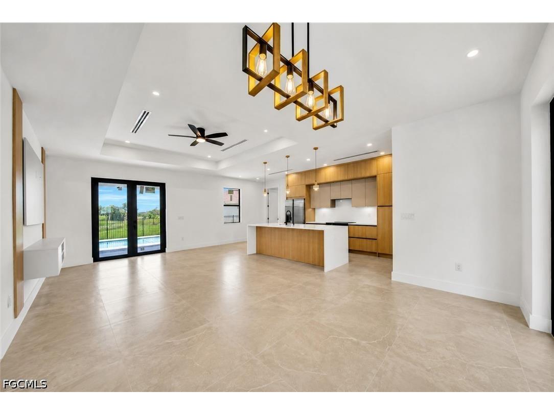 824 SW 15th Street Cape Coral FL 33991 2026029575 image5