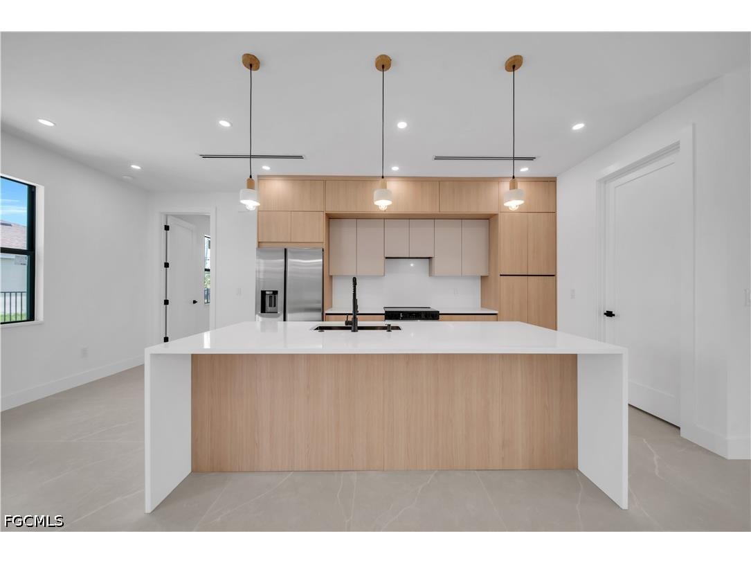 824 SW 15th Street Cape Coral FL 33991 2026029575 image6