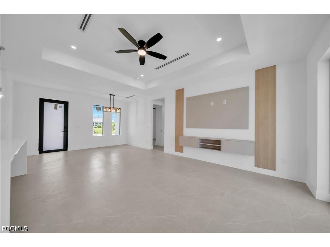 824 SW 15th Street Cape Coral FL 33991 2026029575 image8