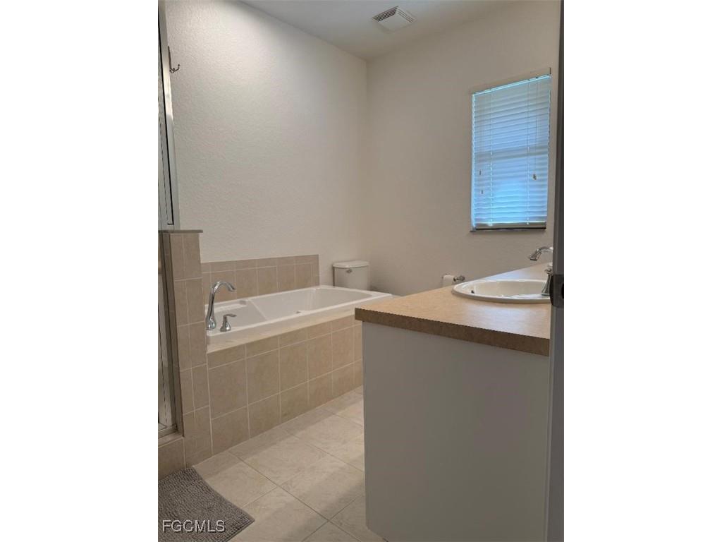 824 Sweet Lake Circle Clewiston FL 33440 2025012817 image12