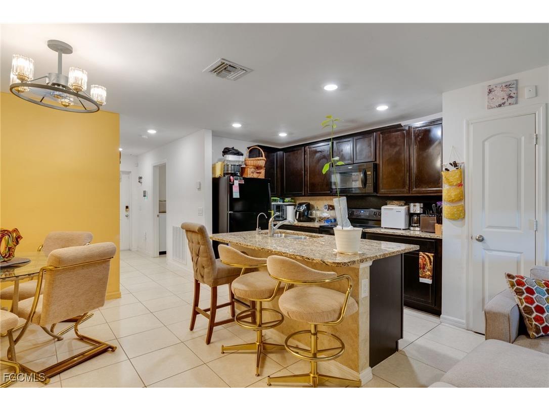 824 Umber Drive Fort Myers FL 33913 2025021908 image16