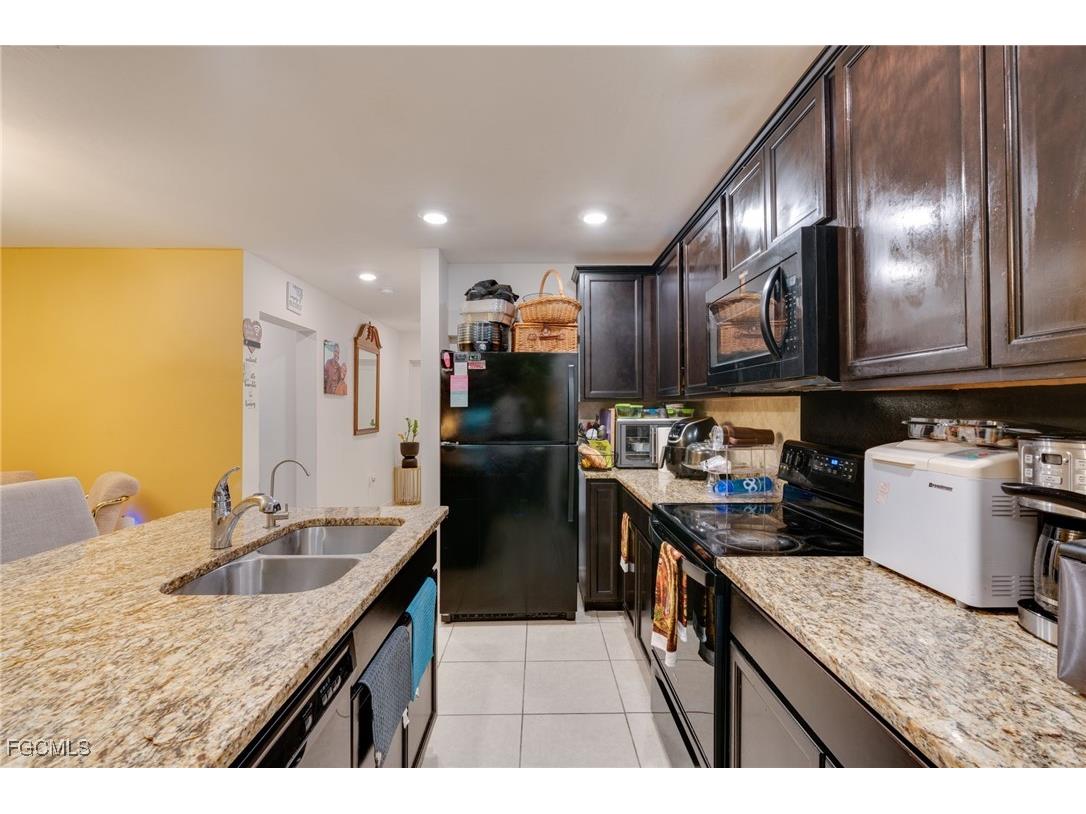 824 Umber Drive Fort Myers FL 33913 2025021908 image9