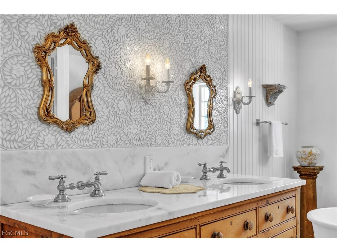 8241 Main Street Bokeelia FL 33922 2026009400 image29