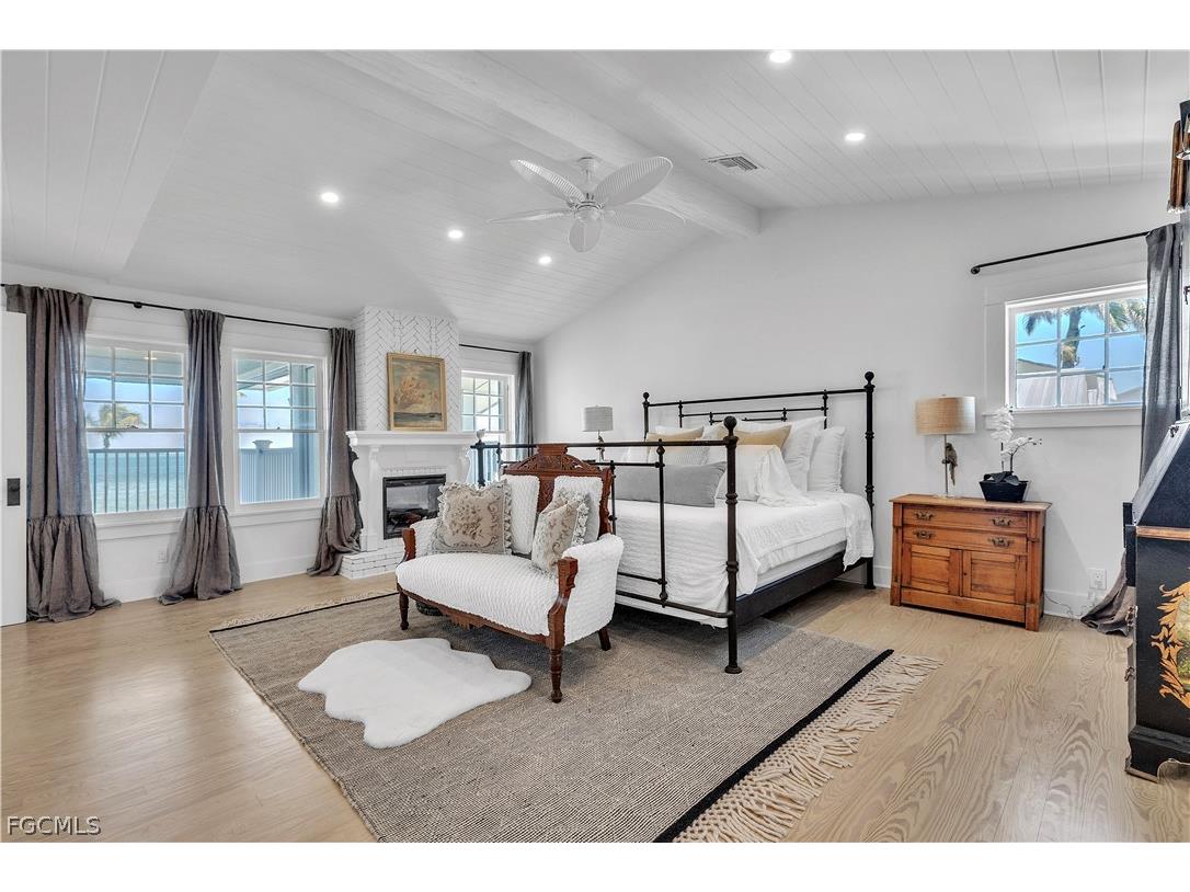 8241 Main Street Bokeelia FL 33922 2026009400 image5