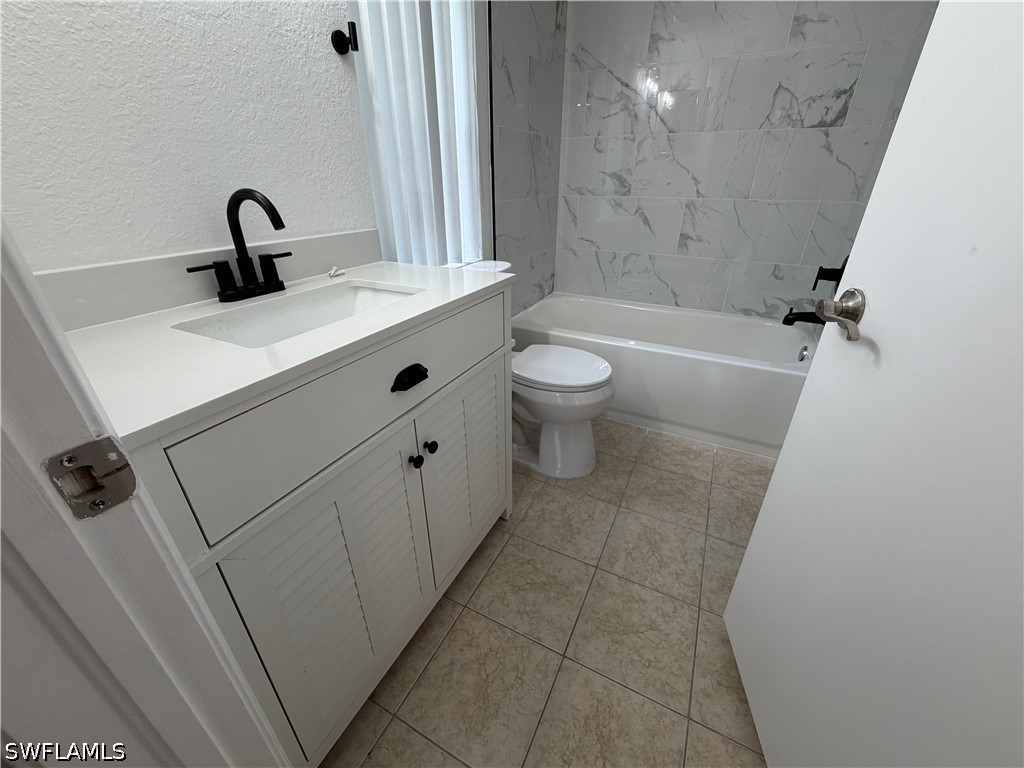 8245 Ibis Club Drive #403 Naples FL 34104 226021805 image2