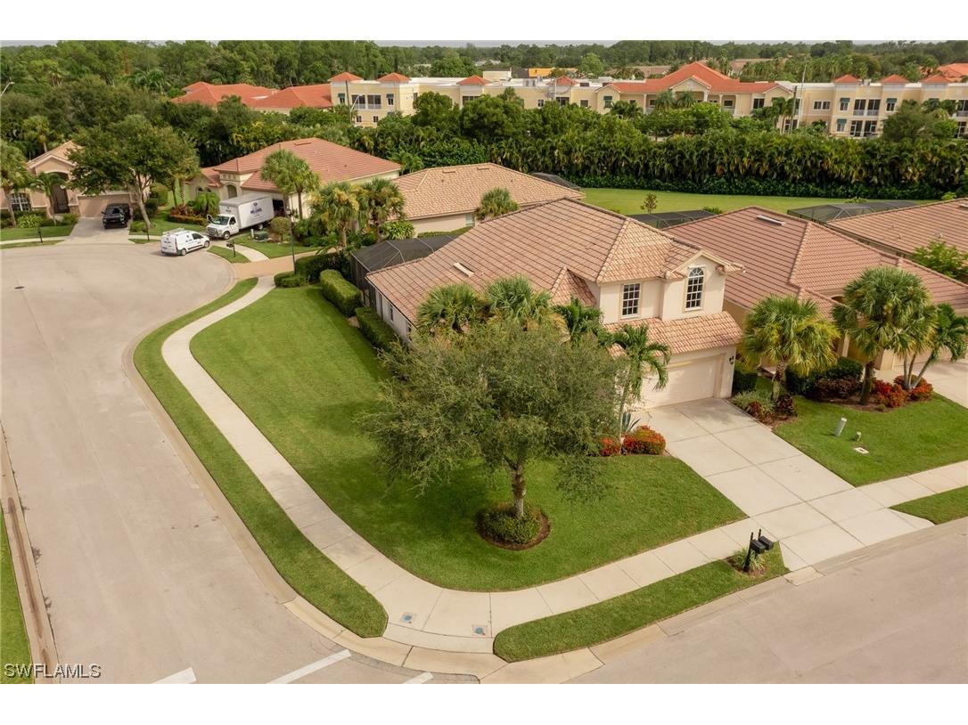 8246 Valiant Drive Naples FL 34104 223012932 image1