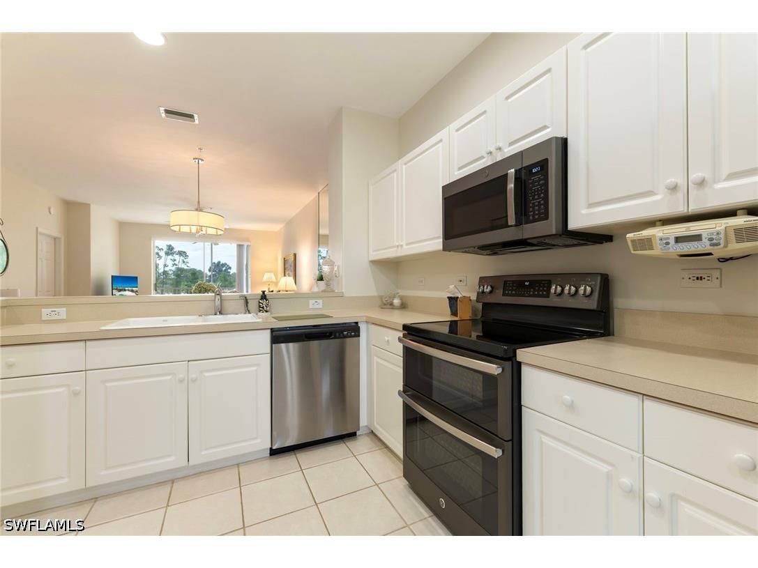 8247 Parkstone Place #206 Naples FL 34120 226021438 image11