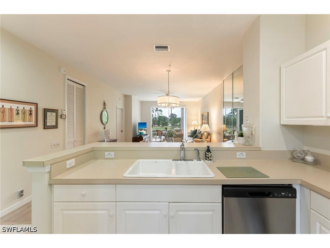 8247 Parkstone Place #206 Naples FL 34120 226021438 image12