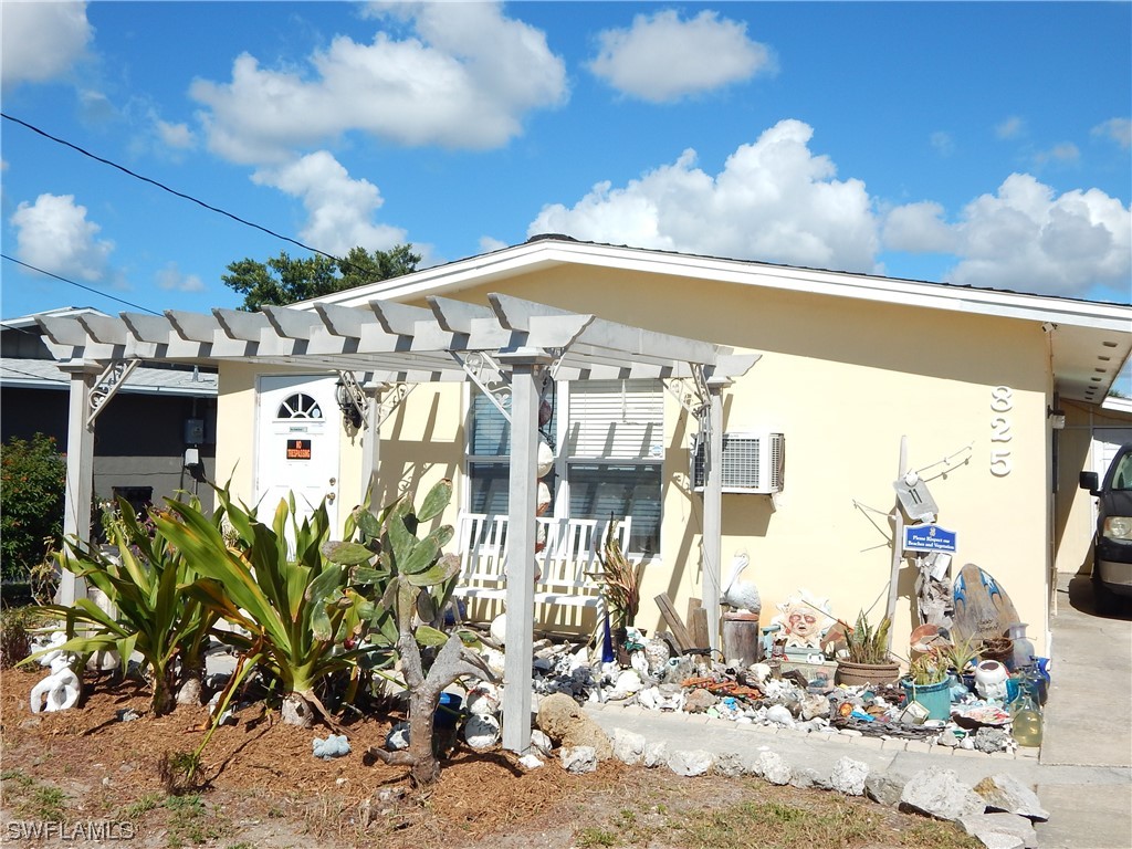 825 107th Avenue Naples FL 34108 223083134 image1