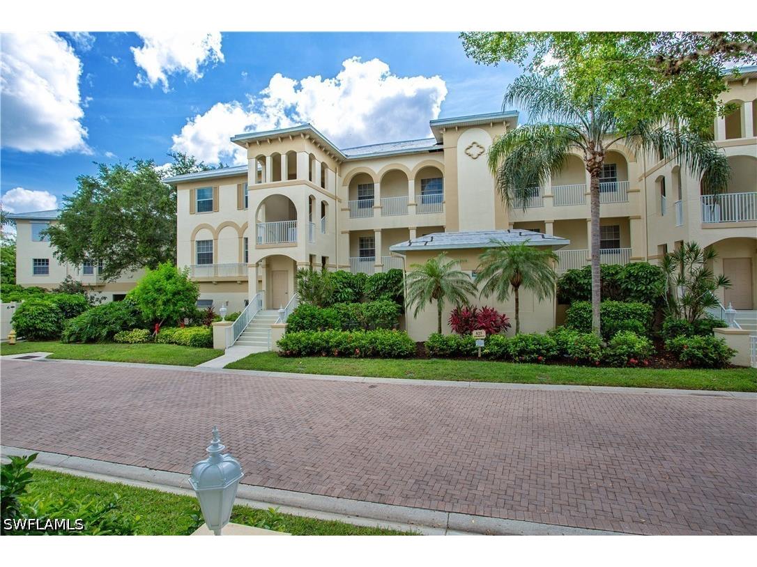 825 Bentwater Circle #101 Naples FL 34108 226015308 image2