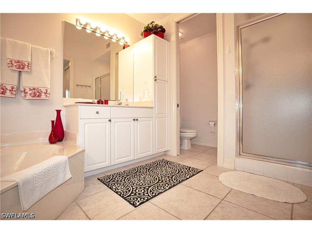 825 Bentwater Circle #101 Naples FL 34108 226015308 image25