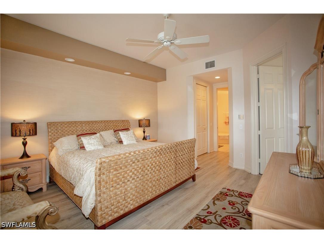 825 Bentwater Circle #101 Naples FL 34108 226015308 image28