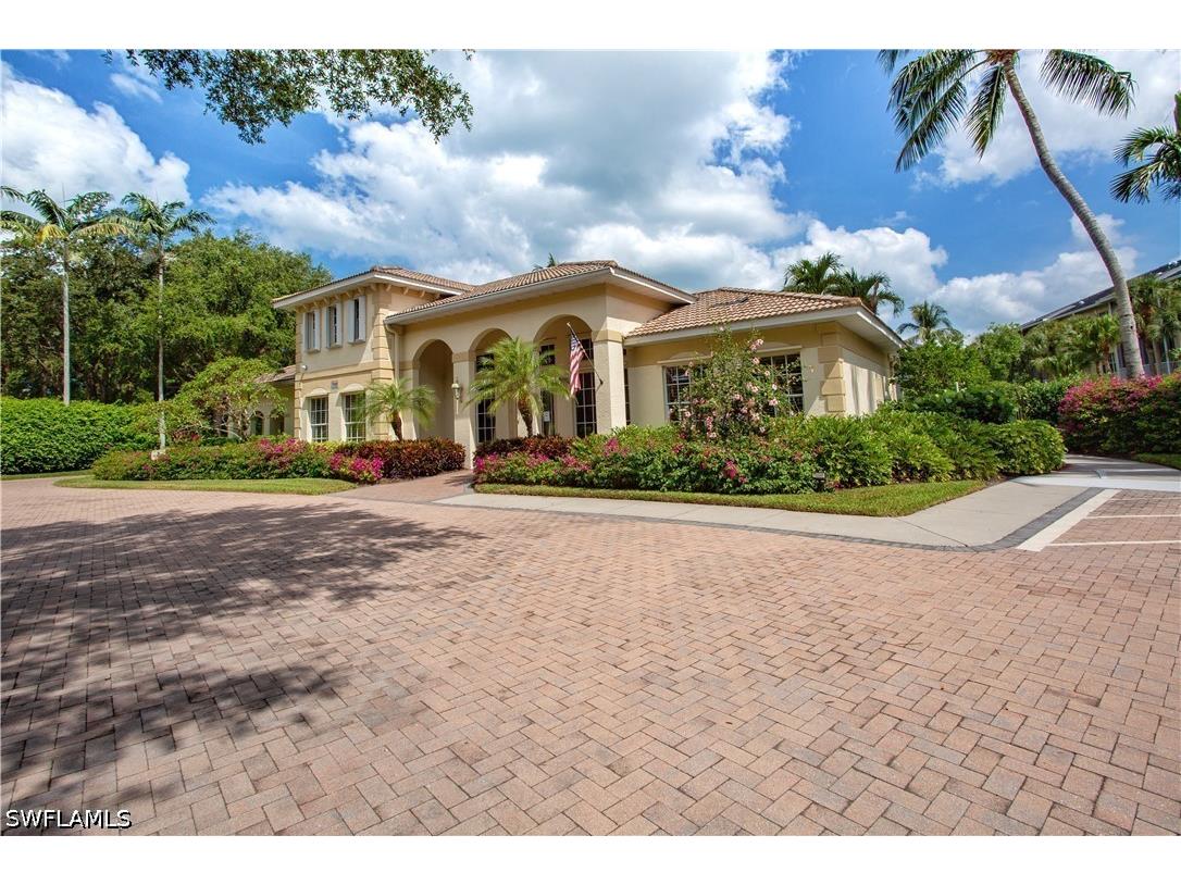 825 Bentwater Circle #101 Naples FL 34108 226015308 image3