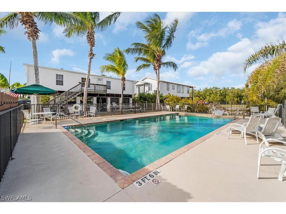 825 Copeland #21 Everglades City FL 34139 226006335 image12