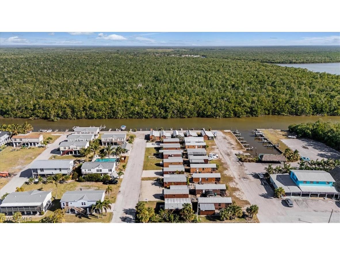 825 Copeland #21 Everglades City FL 34139 226006335 image15