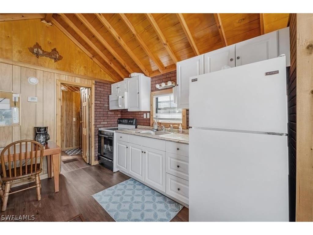 825 Copeland Avenue S #20 Everglades City FL 34139 226007657 image16