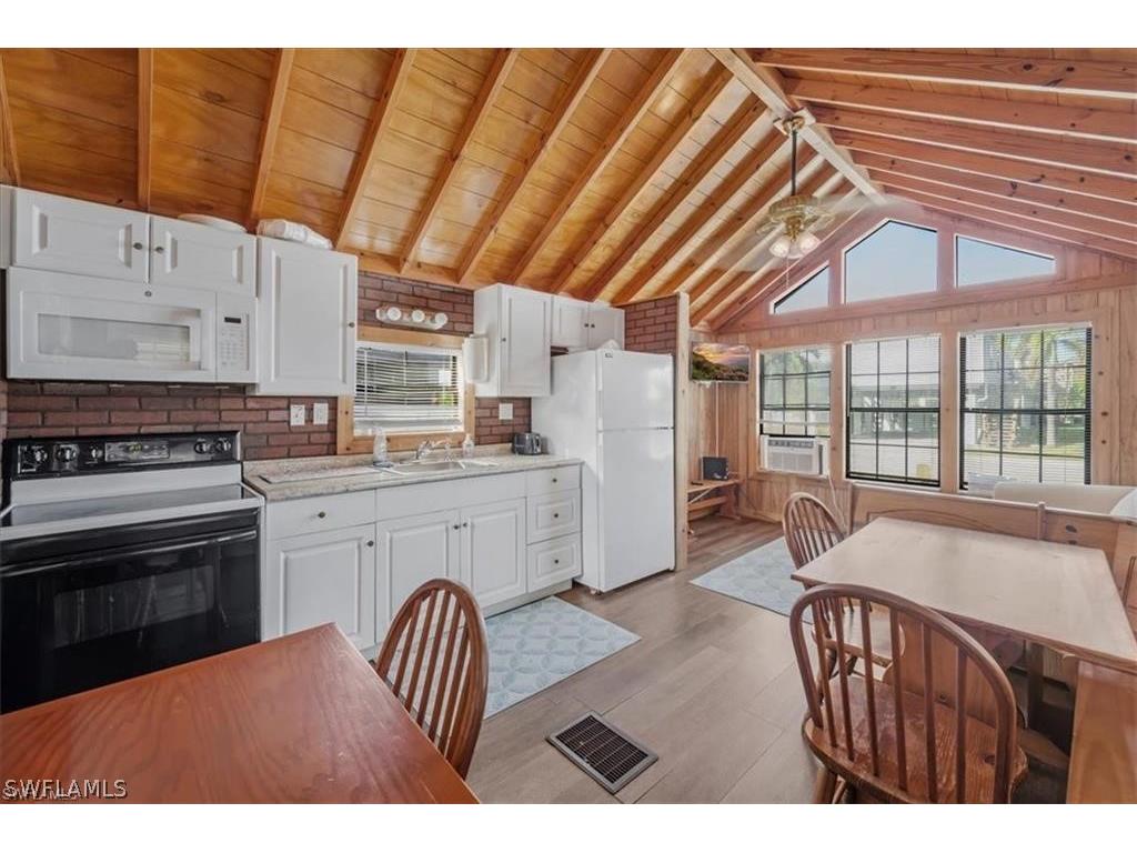 825 Copeland Avenue S #20 Everglades City FL 34139 226007657 image3