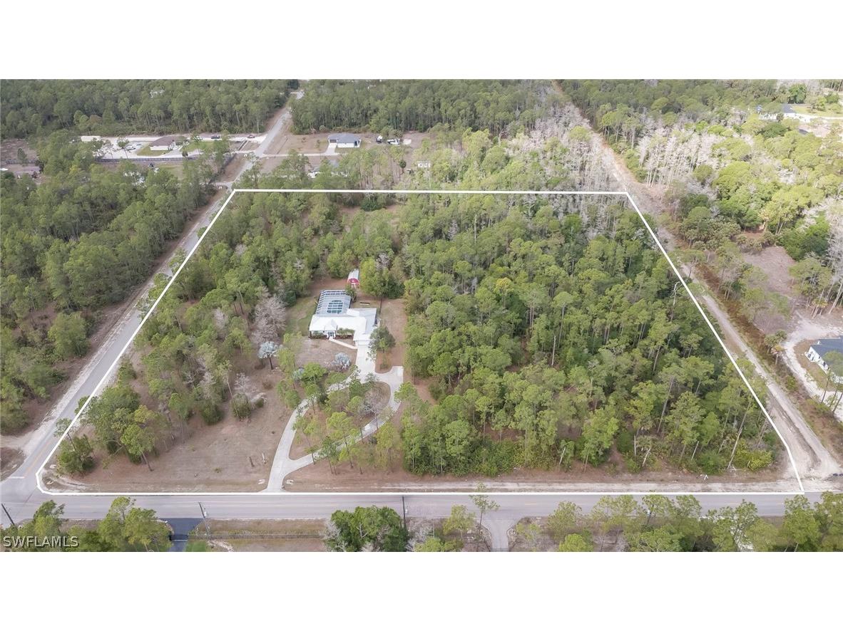 825 Desoto Boulevard N Naples FL 34120 226009168 image1