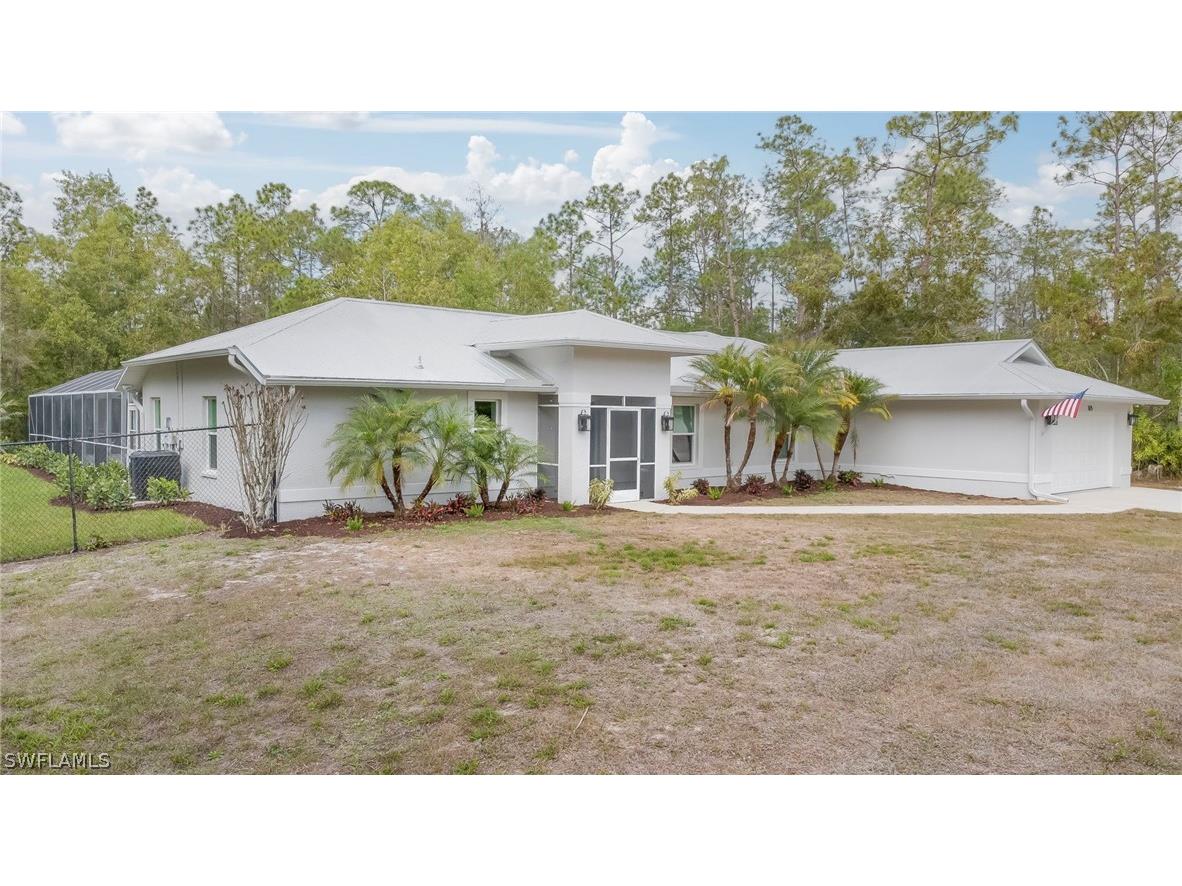 825 Desoto Boulevard N Naples FL 34120 226009168 image2