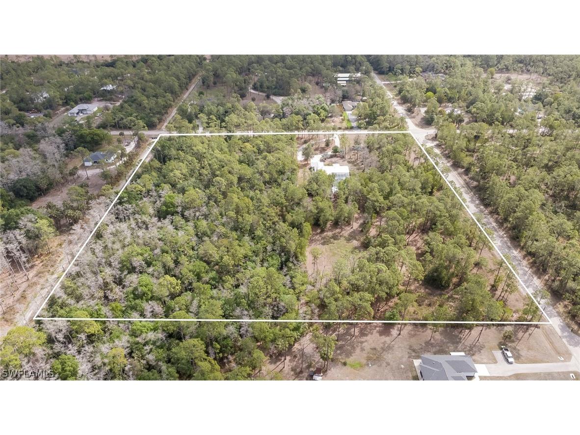 825 Desoto Boulevard N Naples FL 34120 226009168 image40