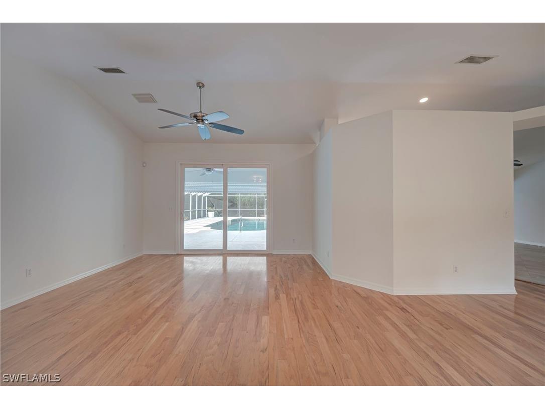 825 Desoto Boulevard N Naples FL 34120 226009168 image5