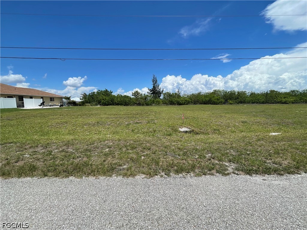 825 NW 33rd Place Cape Coral FL 33993 2026022692 image1