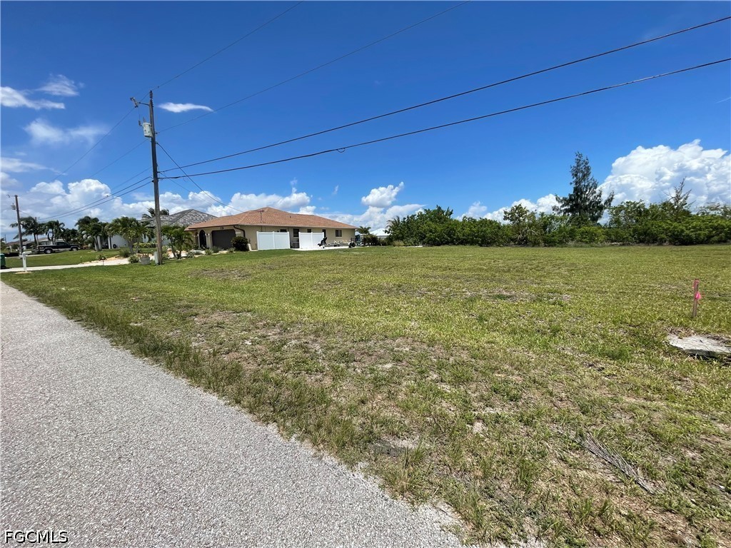 825 NW 33rd Place Cape Coral FL 33993 2026022692 image2
