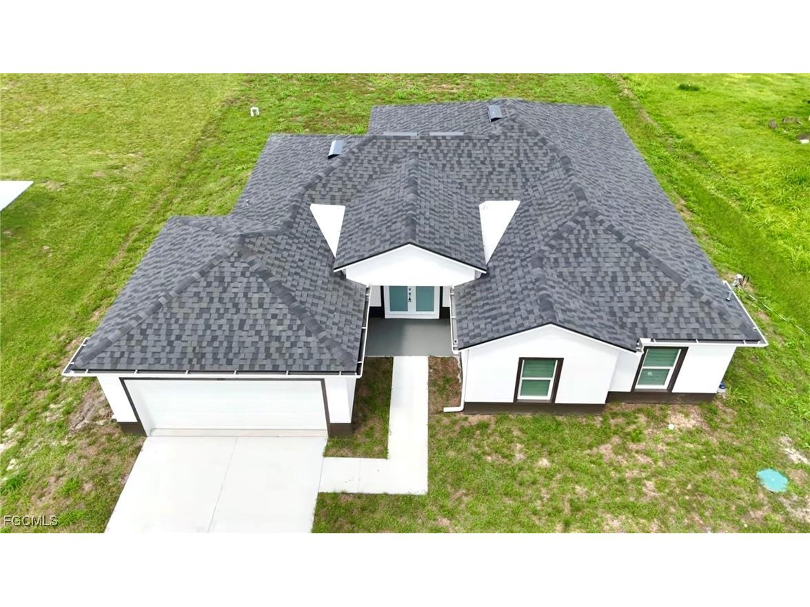 825 Porter Street E Lehigh Acres FL 33974 2026000747 image4