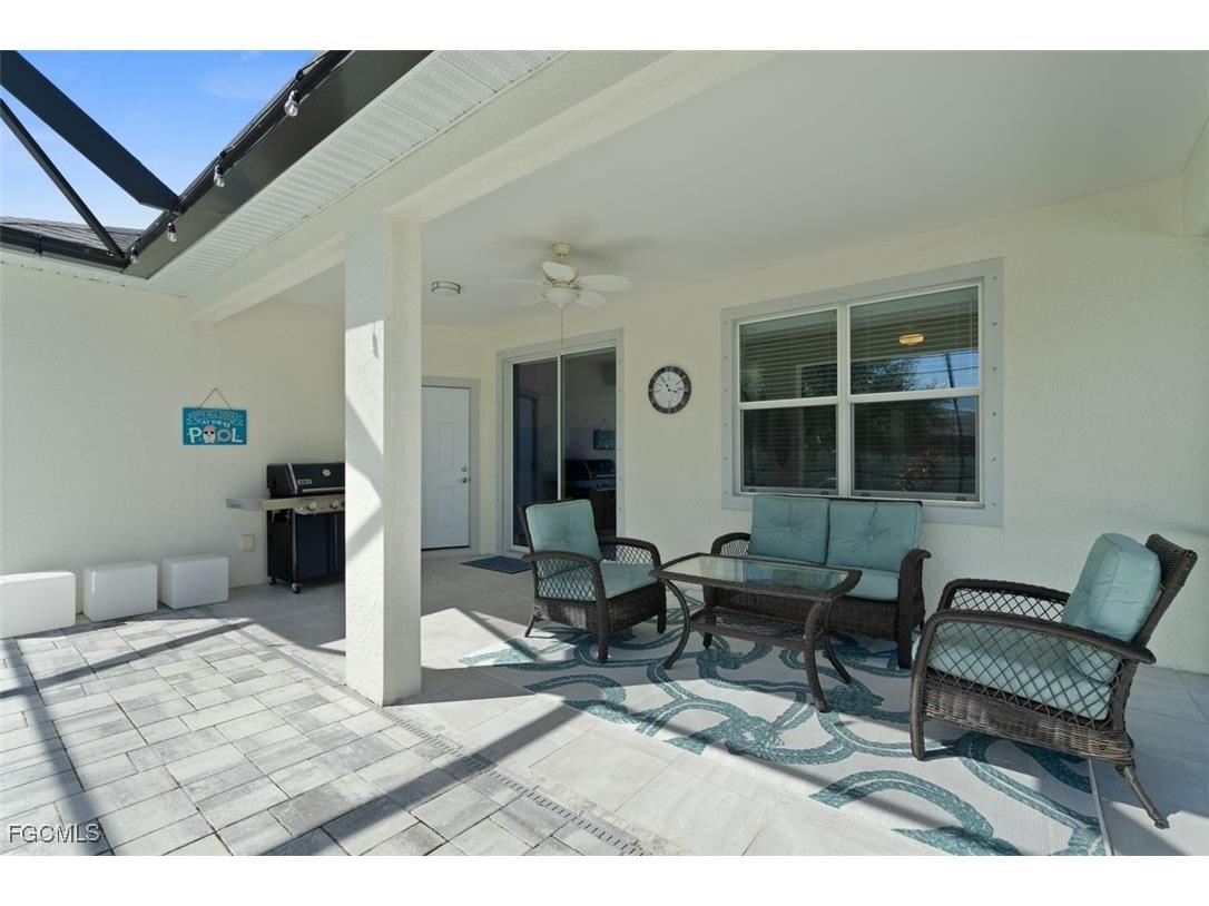 825 SE 5th Place Cape Coral FL 33990 2025025443 image16