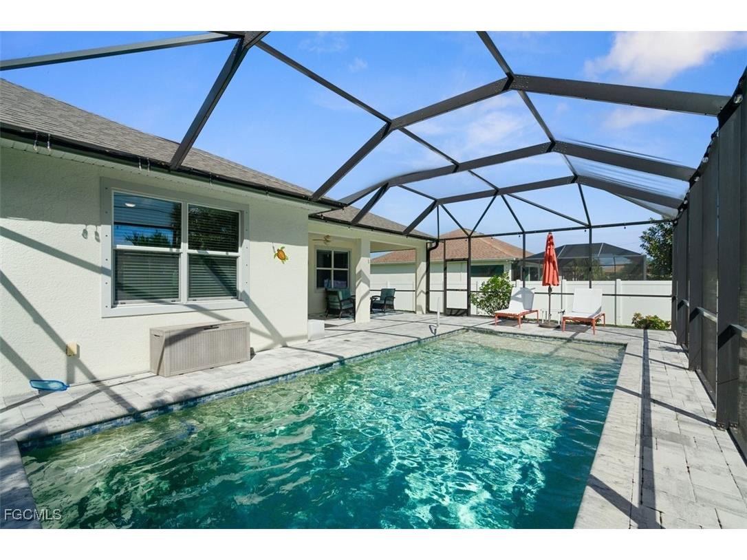 825 SE 5th Place Cape Coral FL 33990 2025025443 image2