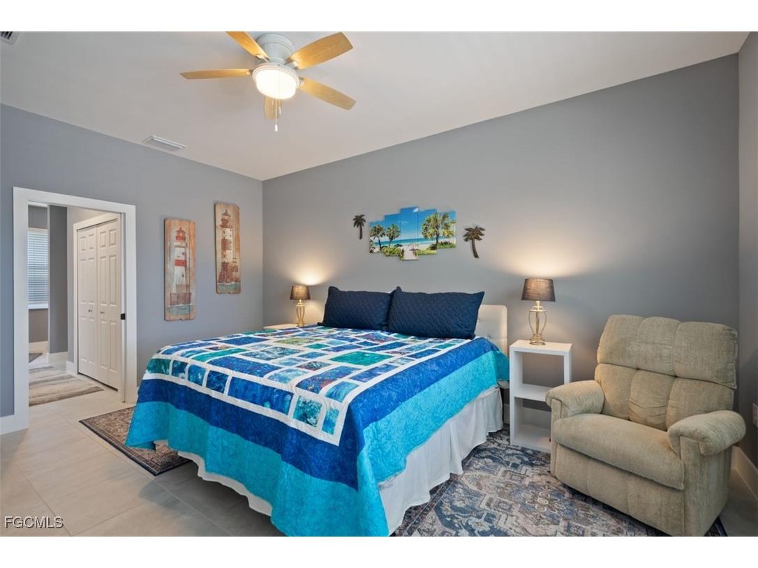 825 SE 5th Place Cape Coral FL 33990 2025025443 image9