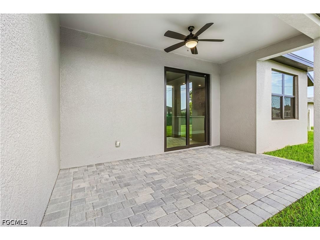 825 SW 9th Court Cape Coral FL 33991 2026021031 image11