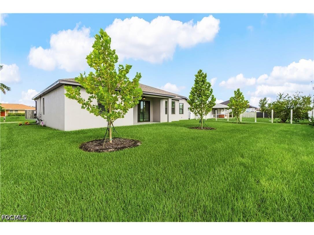 825 SW 9th Court Cape Coral FL 33991 2026021031 image12