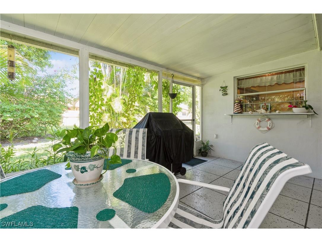 825 Xavier Avenue N Fort Myers FL 33919 223065470 image1