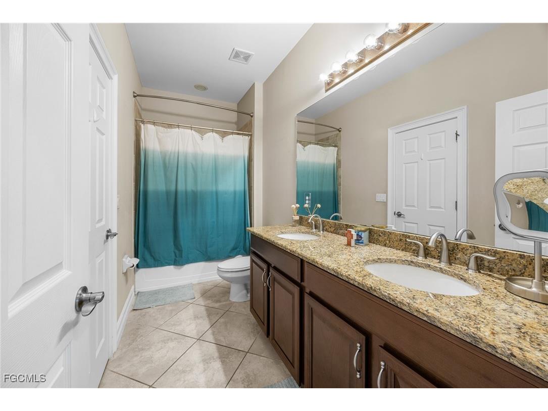 8250 Sumner Avenue Fort Myers FL 33908 2025019245 image27