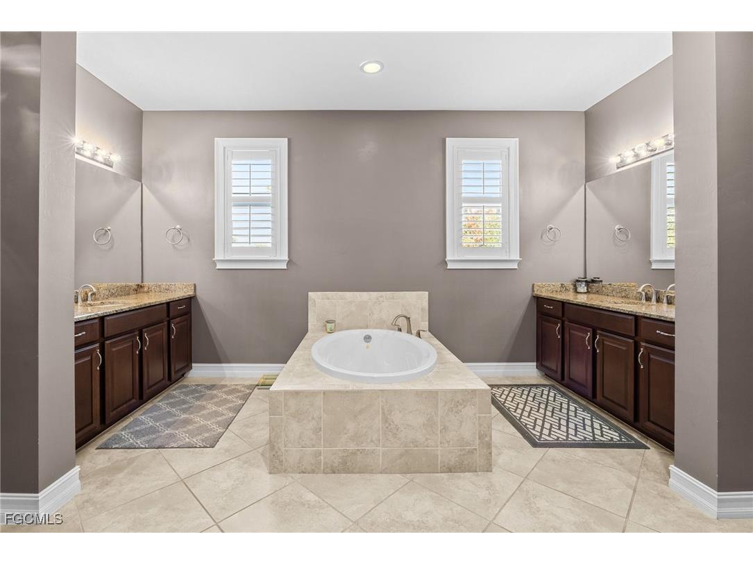 8250 Sumner Avenue Fort Myers FL 33908 2025019245 image34