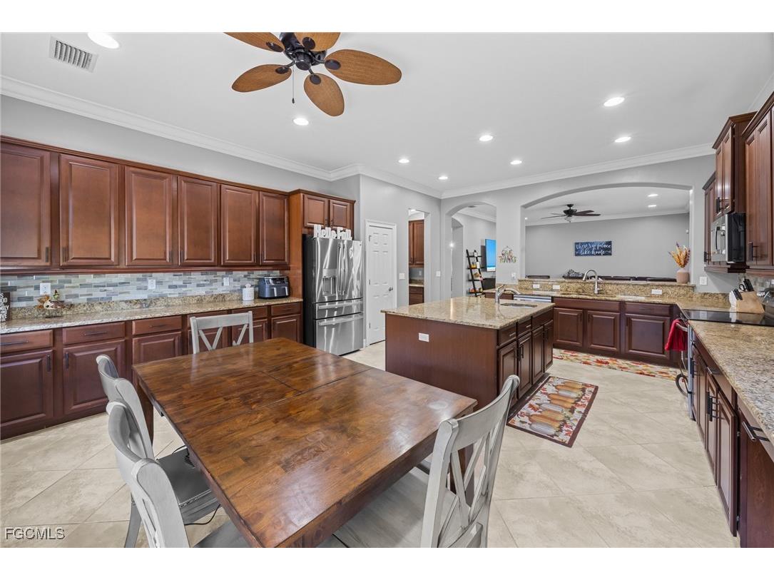 8250 Sumner Avenue Fort Myers FL 33908 2025019245 image7