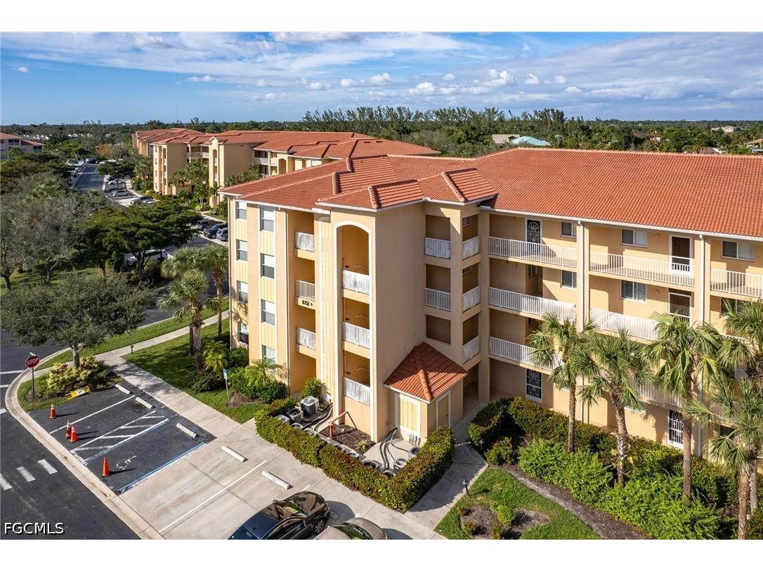 8251 Pathfinder Loop #612 Fort Myers FL 33919 2026028834 image3