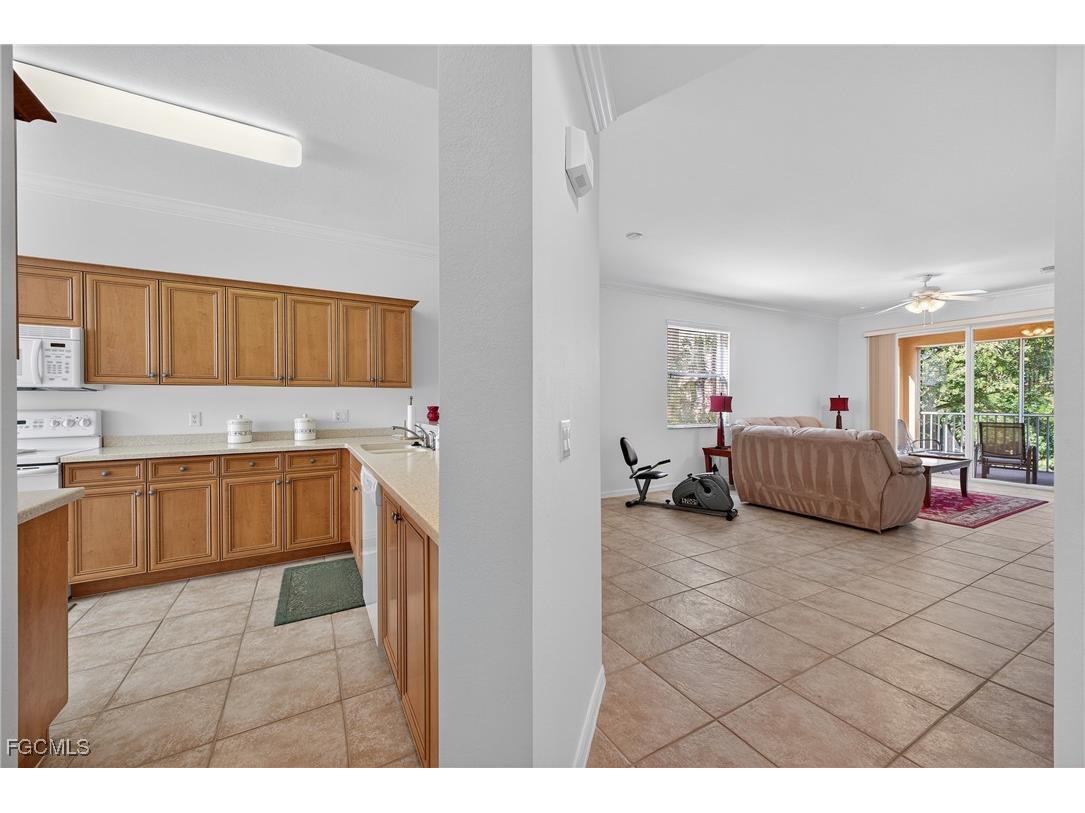 8251 Pathfinder Loop #621 Fort Myers FL 33919 2025020721 image12