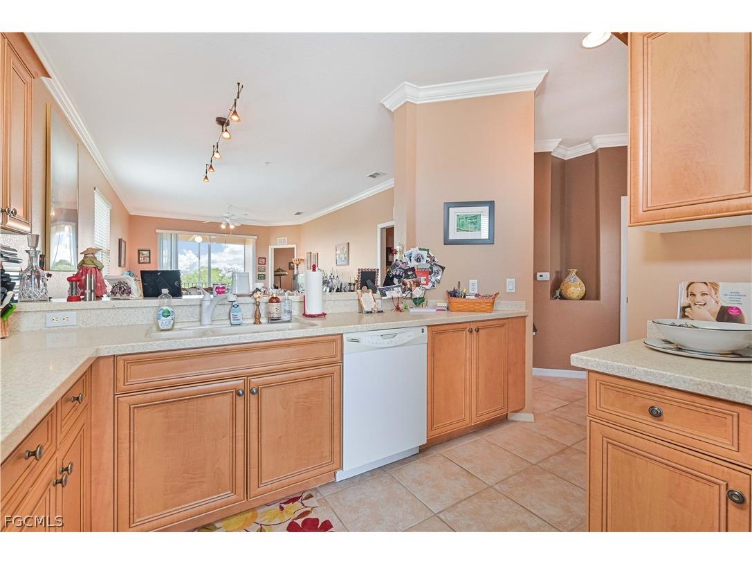 8251 Pathfinder Loop #641 Fort Myers FL 33919 2026012259 image17