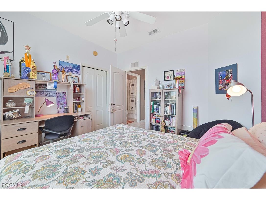 8251 Pathfinder Loop #641 Fort Myers FL 33919 2026012259 image25